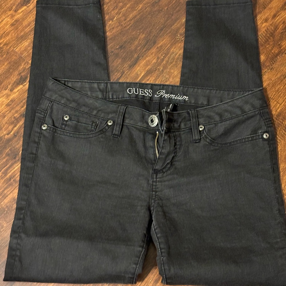 GUESS Premium Women's Black Skinny Jeans